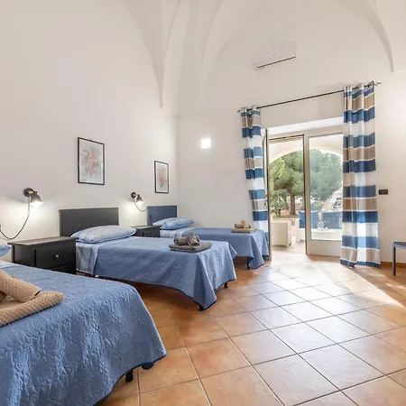 Degli Archi Βίλα *